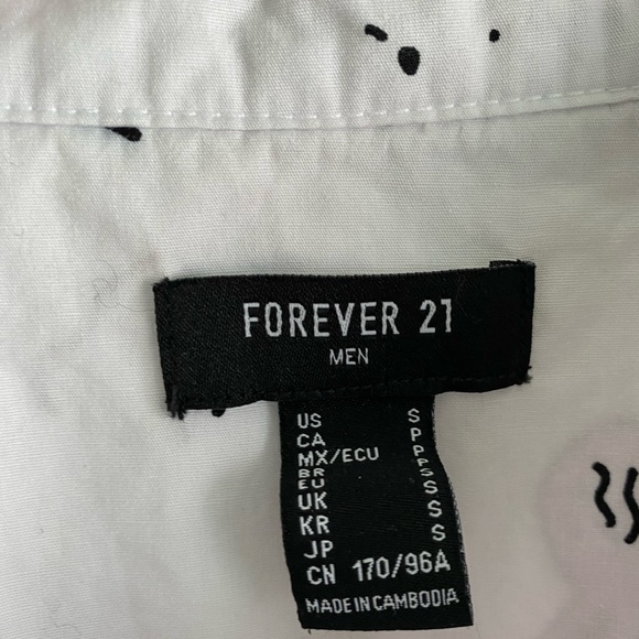 SOLD // Men's button up shirt - Picture 7 of 7